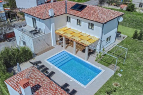 Beautiful New Villa With Pool in Pula, Monte Grande